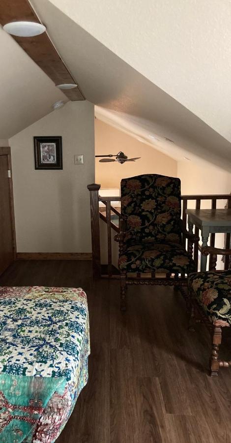 All Seasons Treehouse Village ユリーカ・スプリングス エクステリア 写真